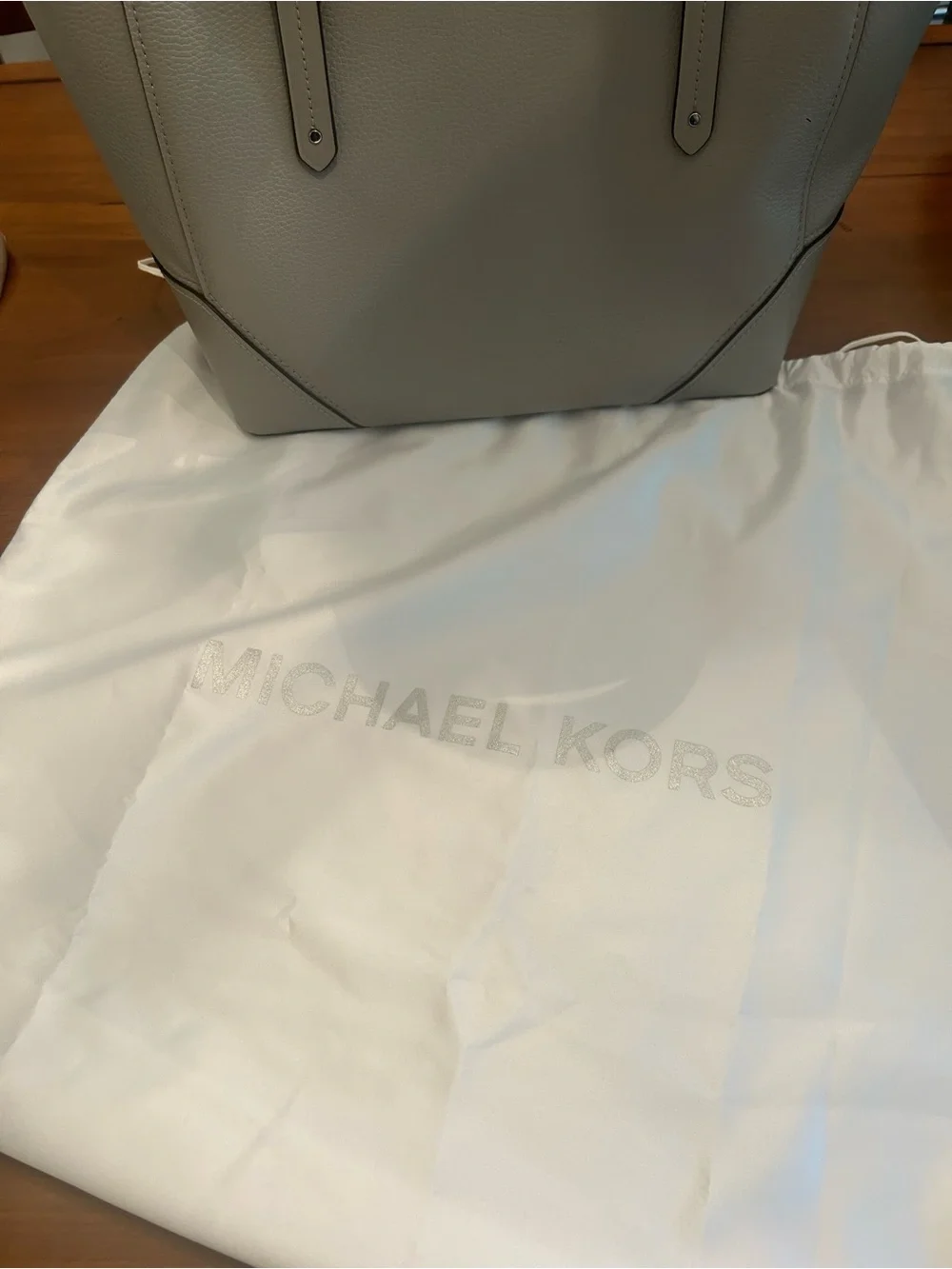 Michael Kors Aria Large Leather Tote Bag Pearl Grey NWOT